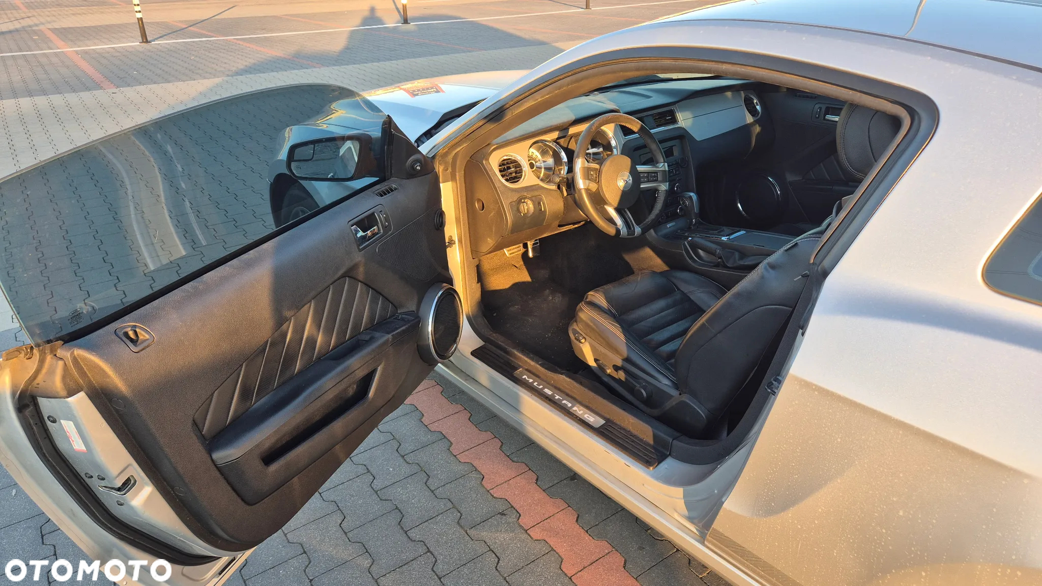 Ford Mustang 3.7 V6 Premium - 14