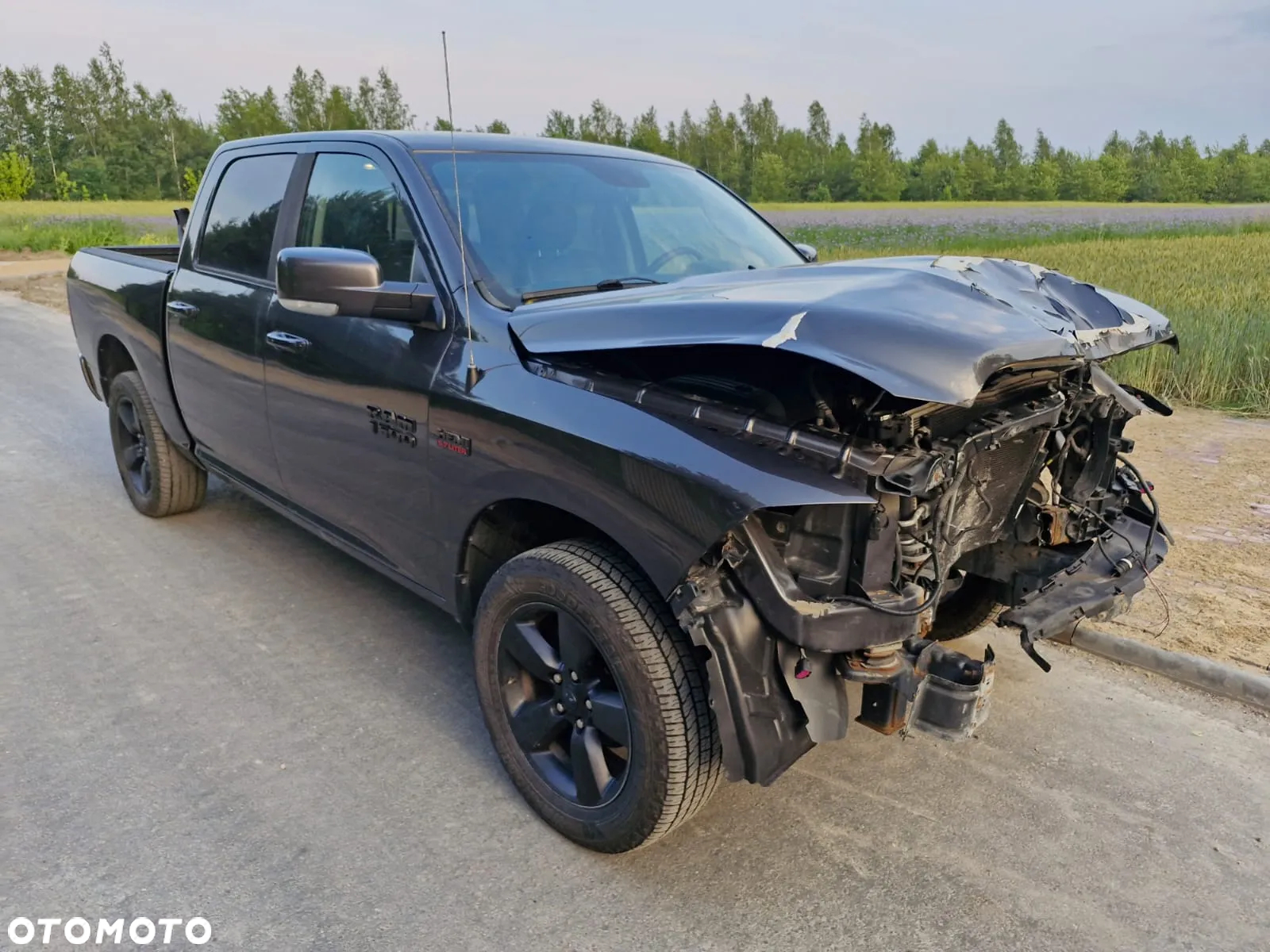 Dodge RAM 1500 5.7 4x4 - 10