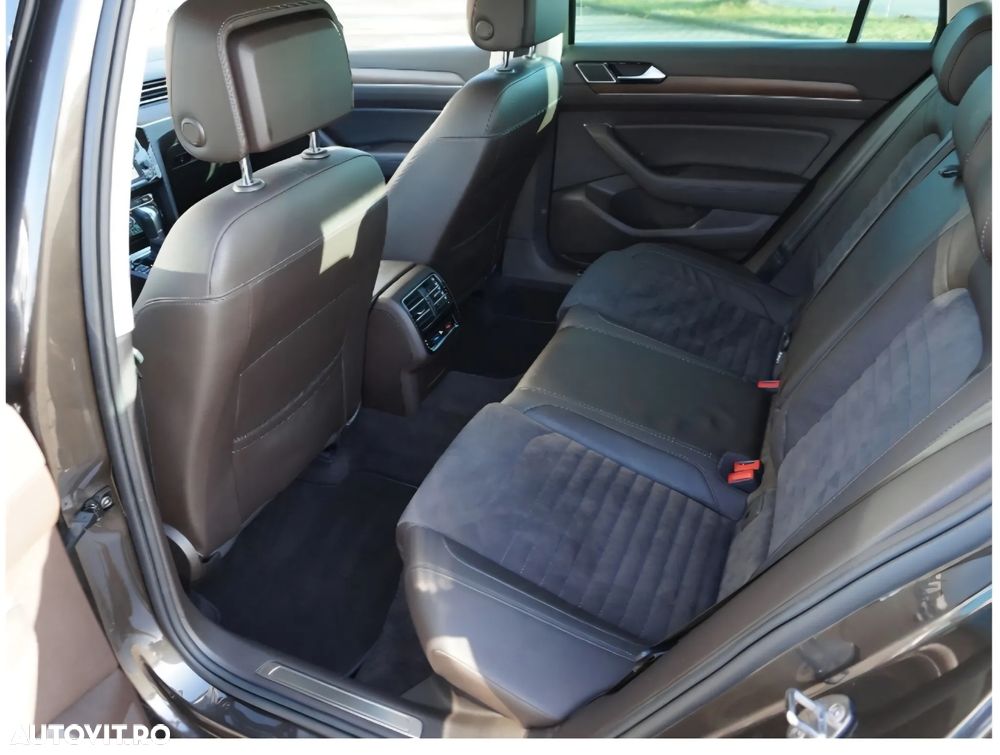 Volkswagen Passat 2.0 TDI SCR DSG Highline - 11