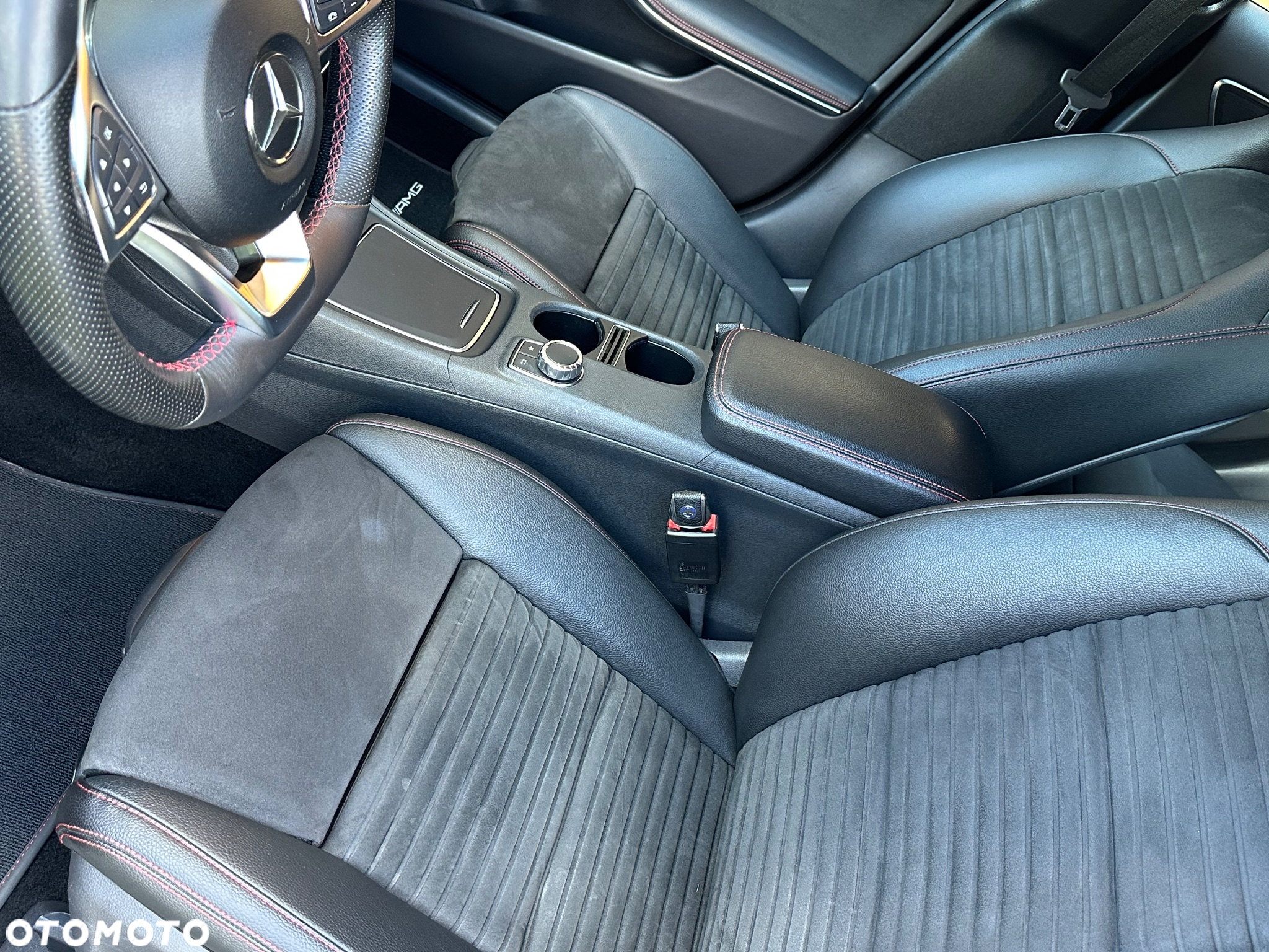 Mercedes-Benz Klasa A 220 4-Matic AMG Line - 10