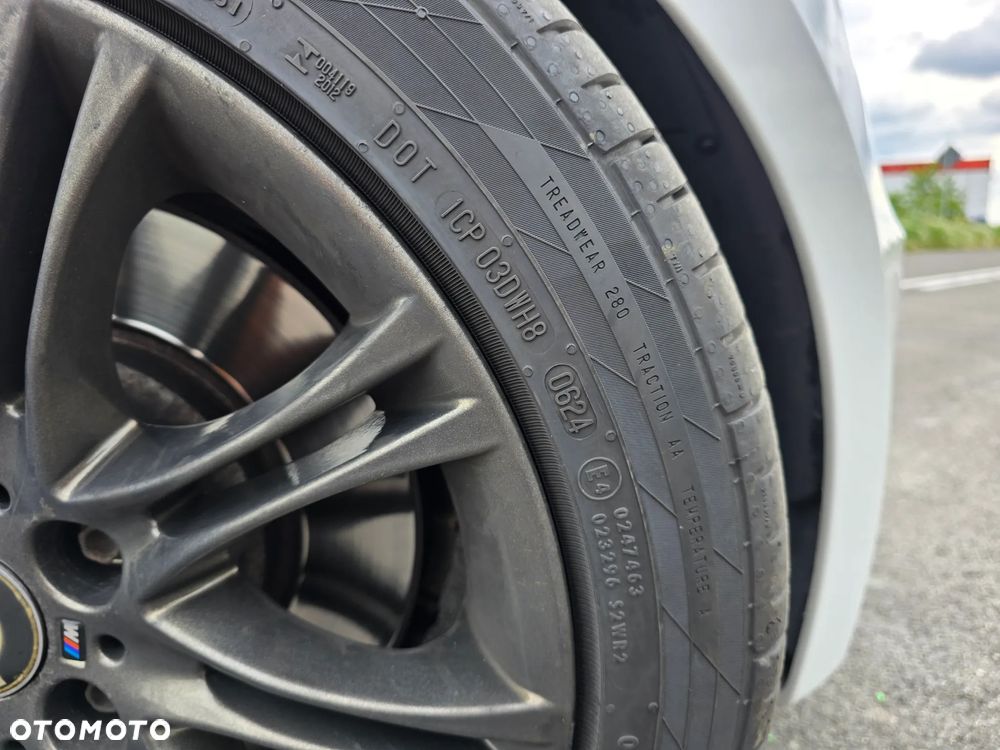 BMW Seria 1 123d - 8