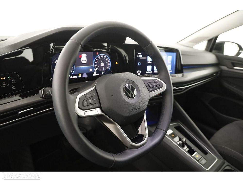 VW Golf 1.4 TSI e-Hybrid DSG - 23