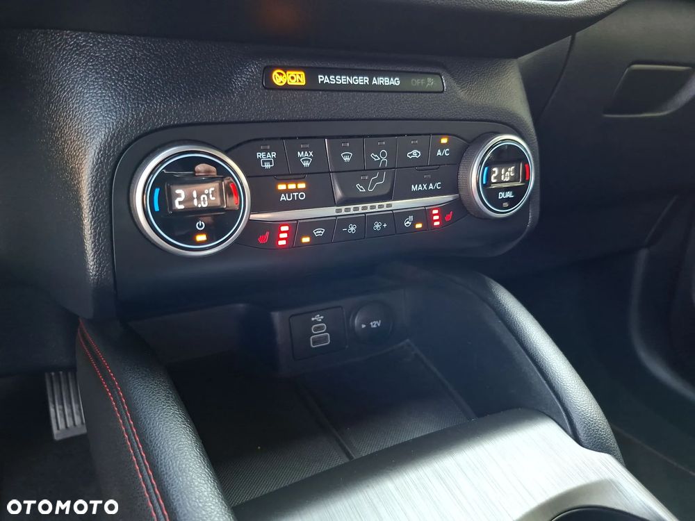 Ford Kuga 2.5 FHEV FWD ST-Line - 28