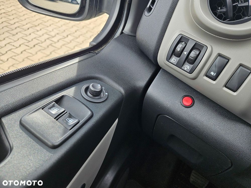 Renault Trafic Long *52999zł NETTO* Brygadówka 6 osób 1,6dCi/120KM - 19