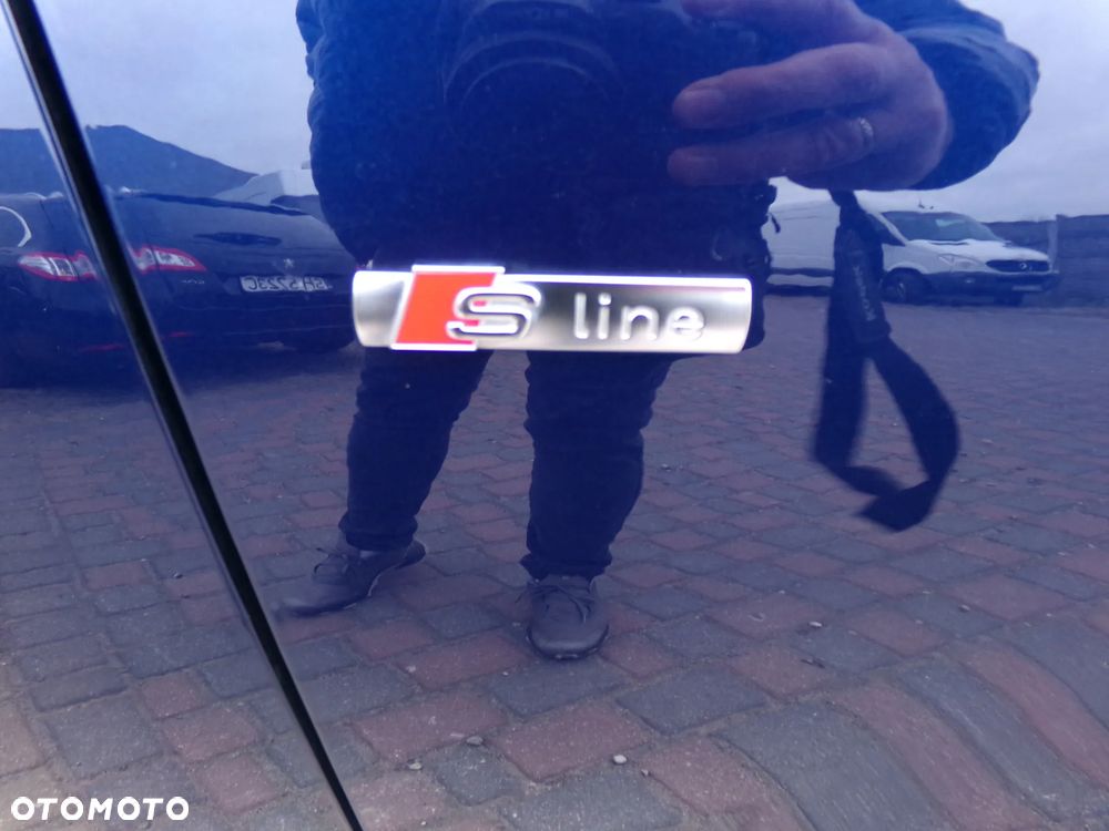 Audi A4 Limousine - 6