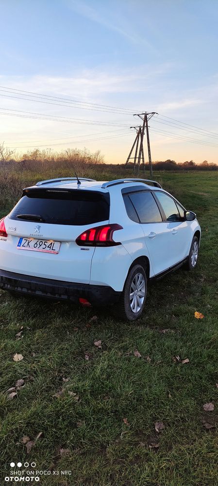 Peugeot 2008 1.2 Pure Tech GPF Style - 11