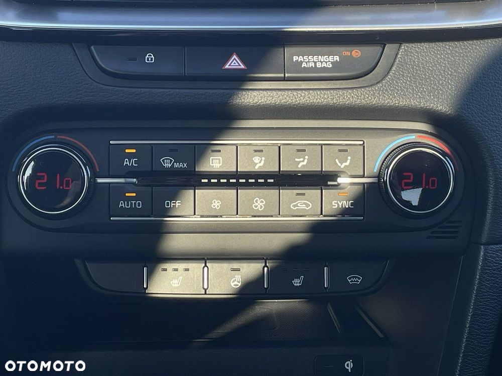 Kia XCeed 1.5 T-GDI Business Line DCT - 19