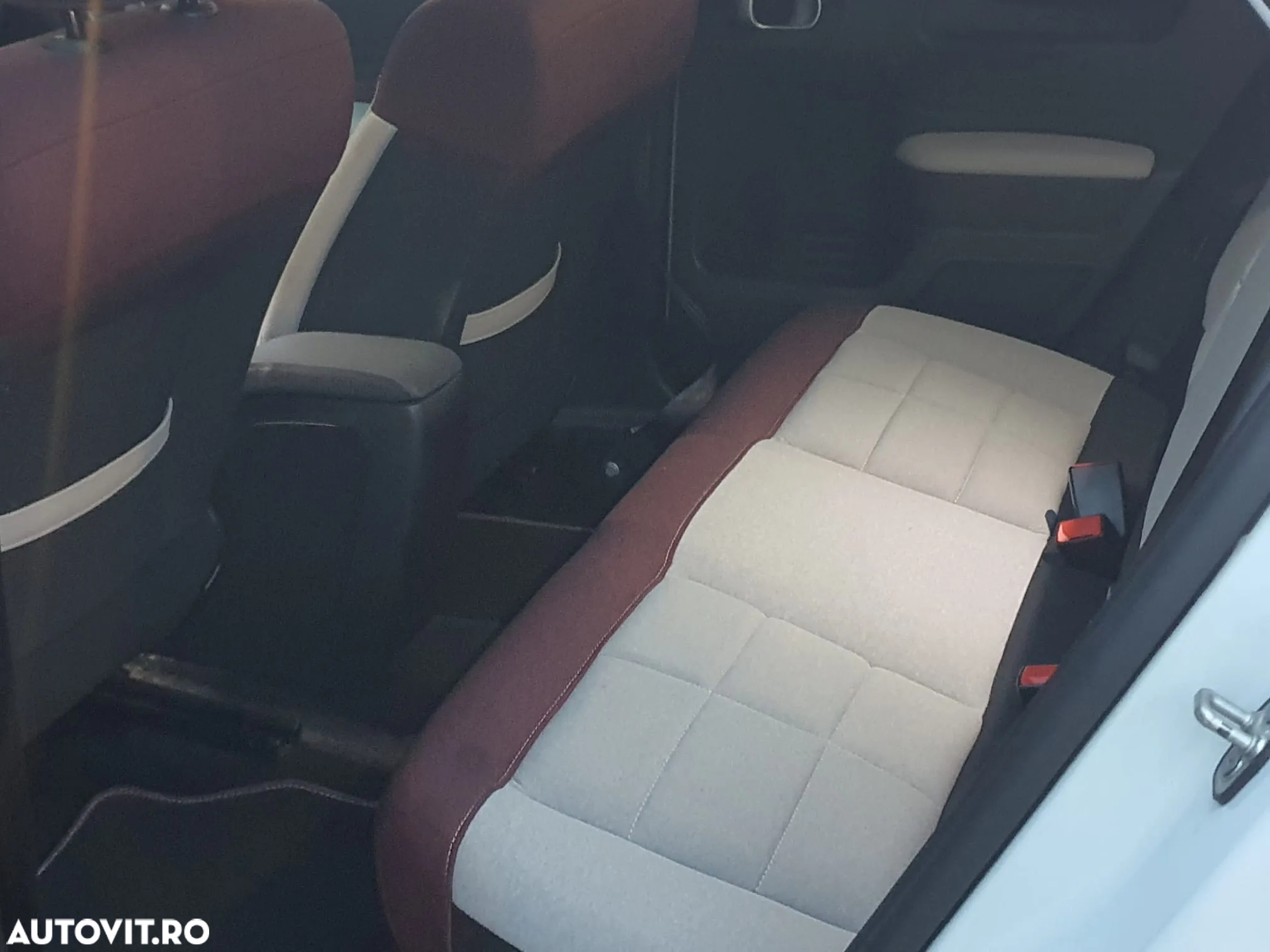 Citroën C4 Cactus Pure Tech 110 Stop&Start EAT6 Selection - 14