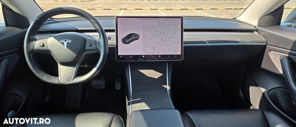 Tesla Model 3 - 6