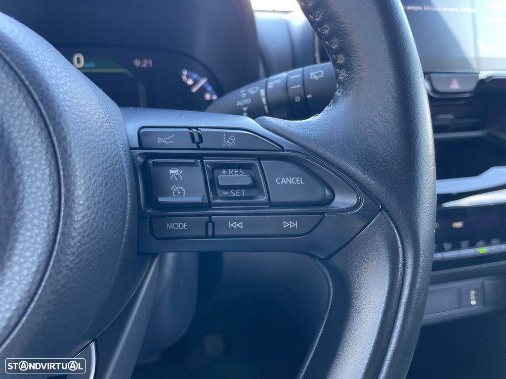 Toyota Yaris Cross 1.5 HDF Square Collection AWD - 22