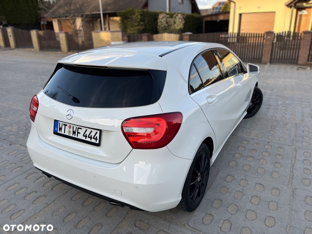 Mercedes-Benz Klasa A 180 7G-DCT Activity Edition - 33