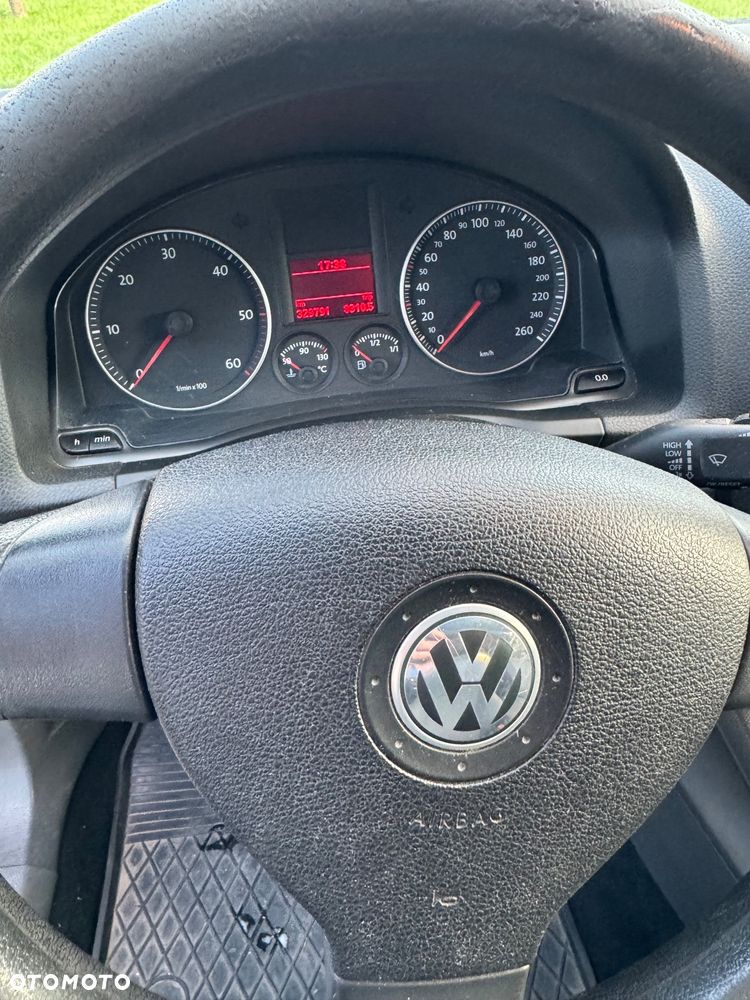Volkswagen Golf V 1.9 TDI Comfortline - 9