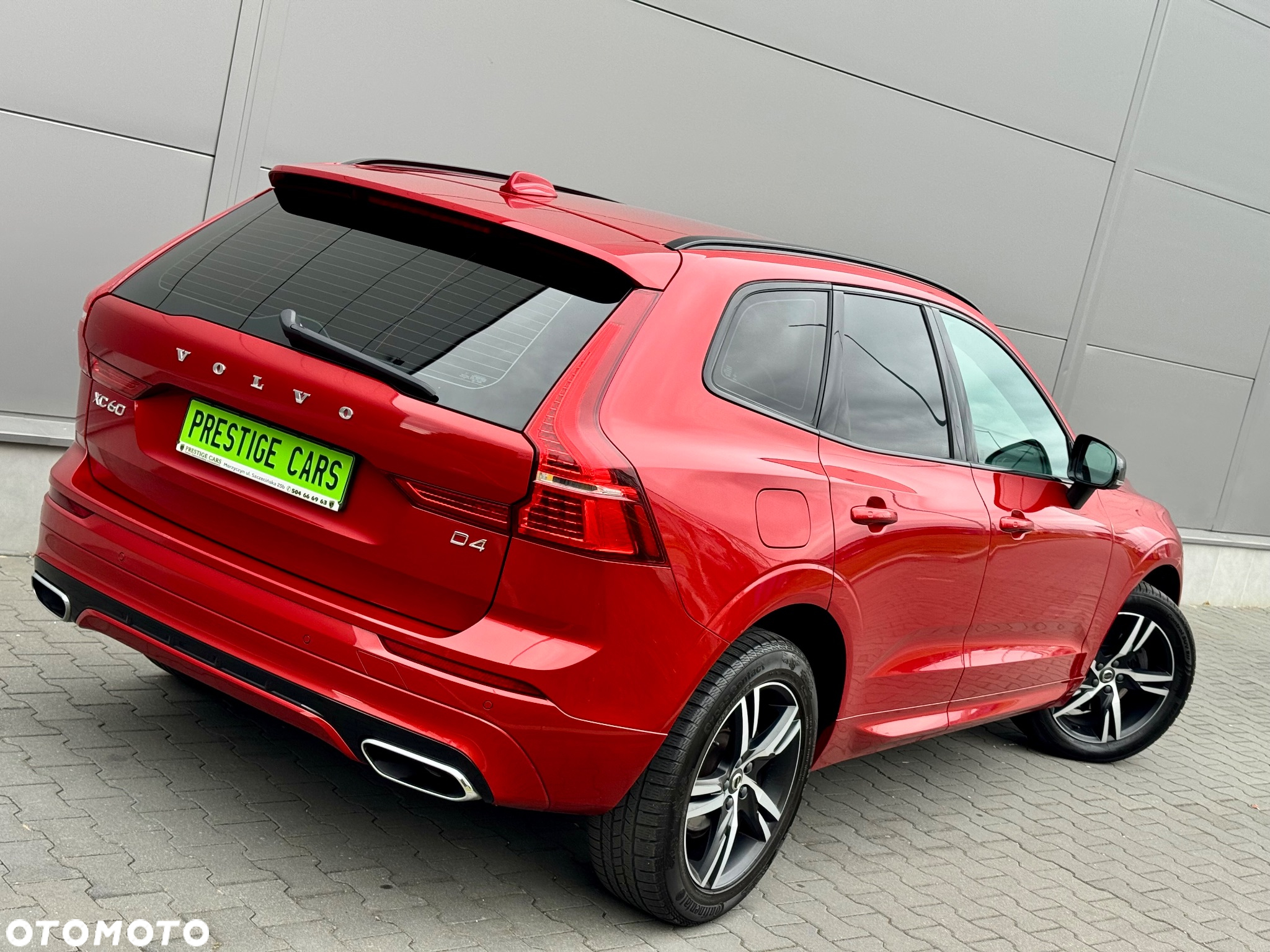 Volvo XC 60 D4 R-Design - 2