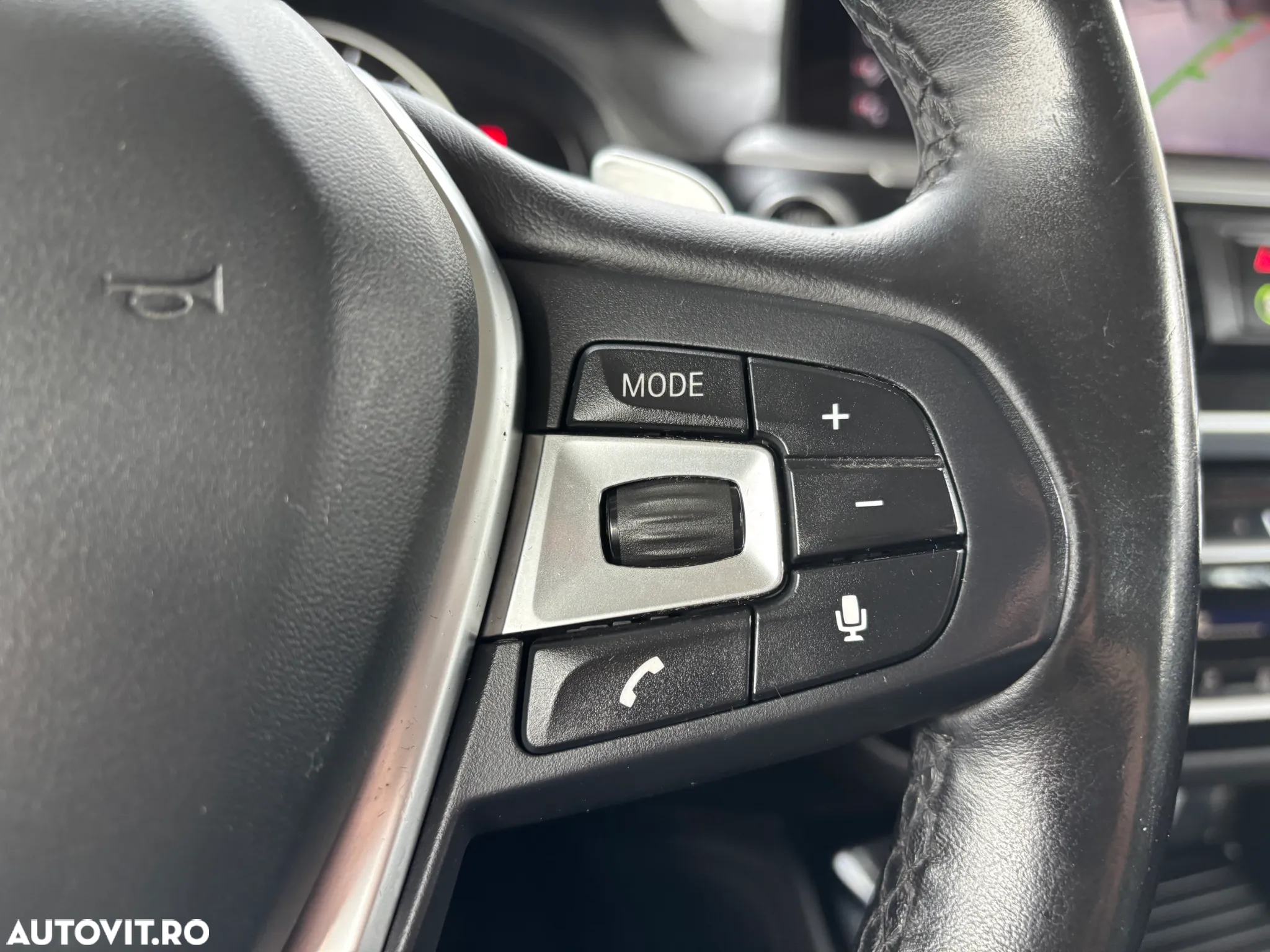 BMW X4 xDrive20d Advantage - 28