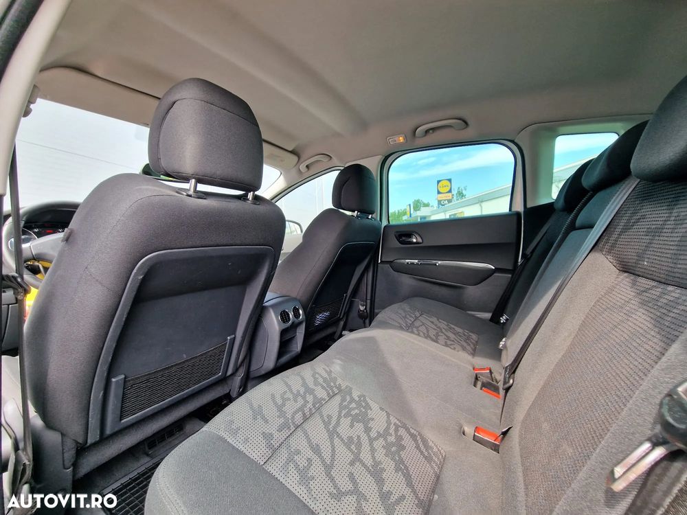 Peugeot 3008 Hybrid4 88g/85g - 26