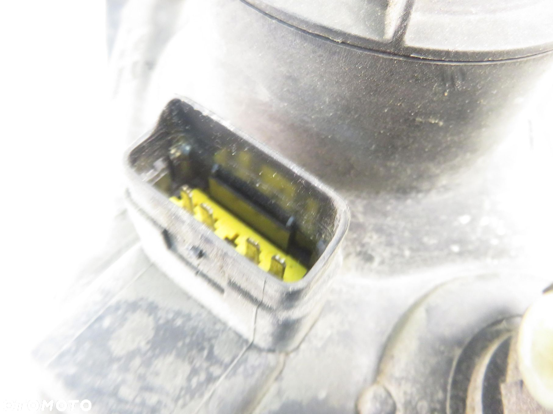 LAMPA PRAWA PRZEDNIA NISSAN ALMERA II (N16) 10016391 - 8