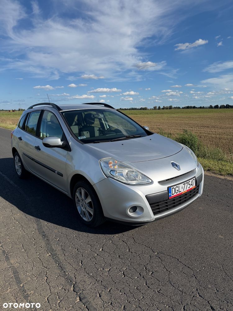 Renault Clio - 1