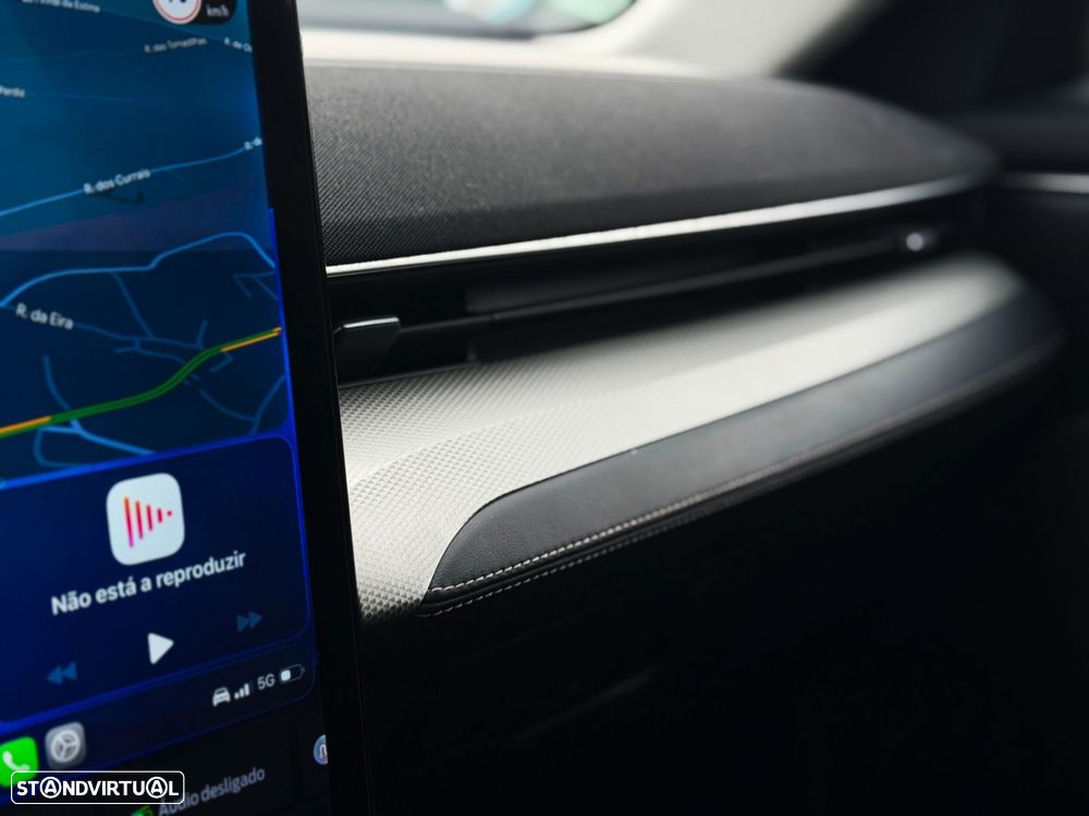 Ford Mustang Mach-E Standard - 26