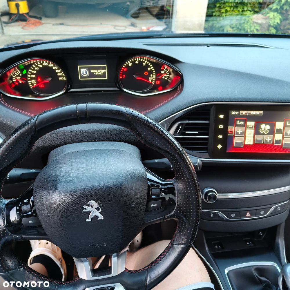 Peugeot 308 - 11