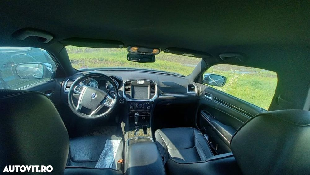 Dezmembrari Lancia Thema 300c motorizare 3.0 anul 2015 diesel - 5