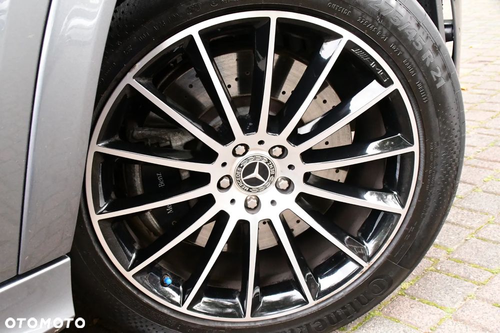 Mercedes-Benz GLE - 27