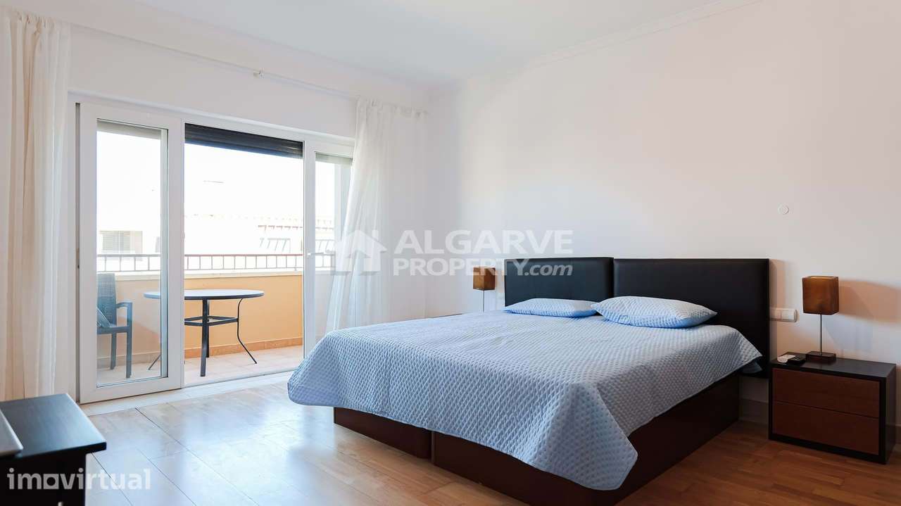Apartamento T2 no Último Piso em Condomínio de Prestígio | Vilamoura - Grande imagem: 4/27