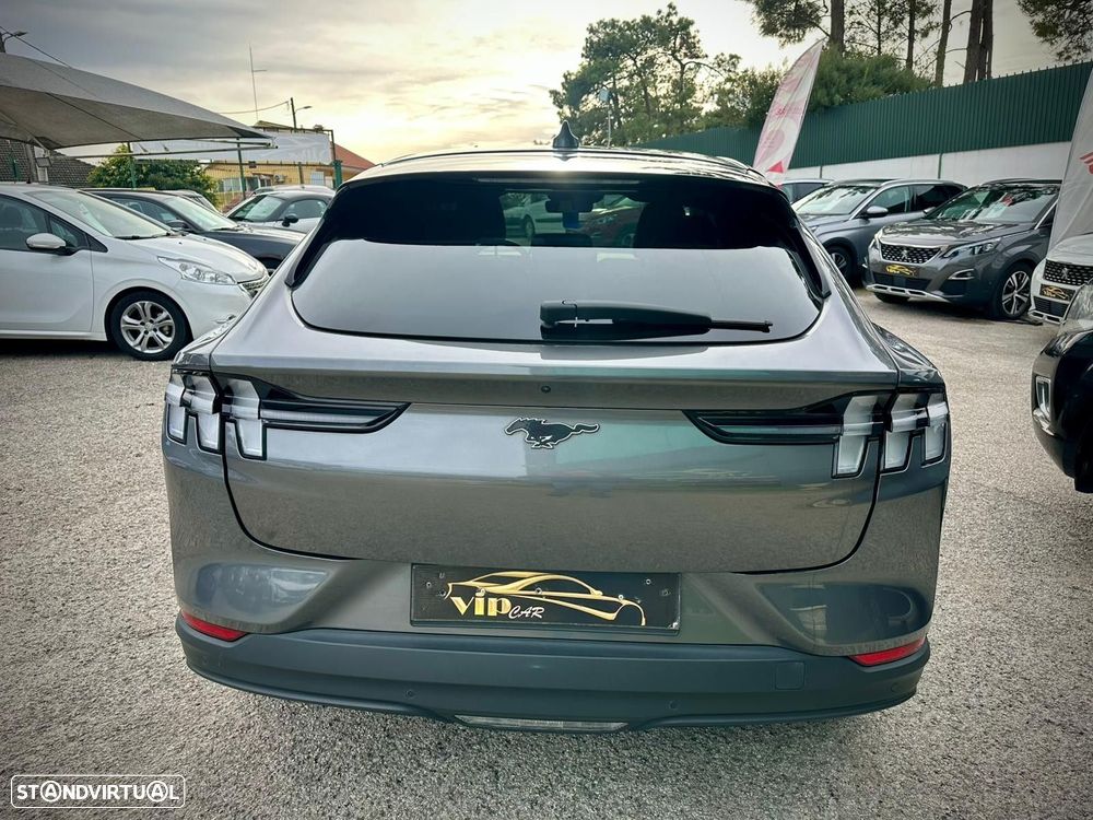 Ford Mustang Mach-E Premium AWD - 5