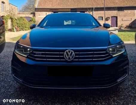 Volkswagen Passat - 6