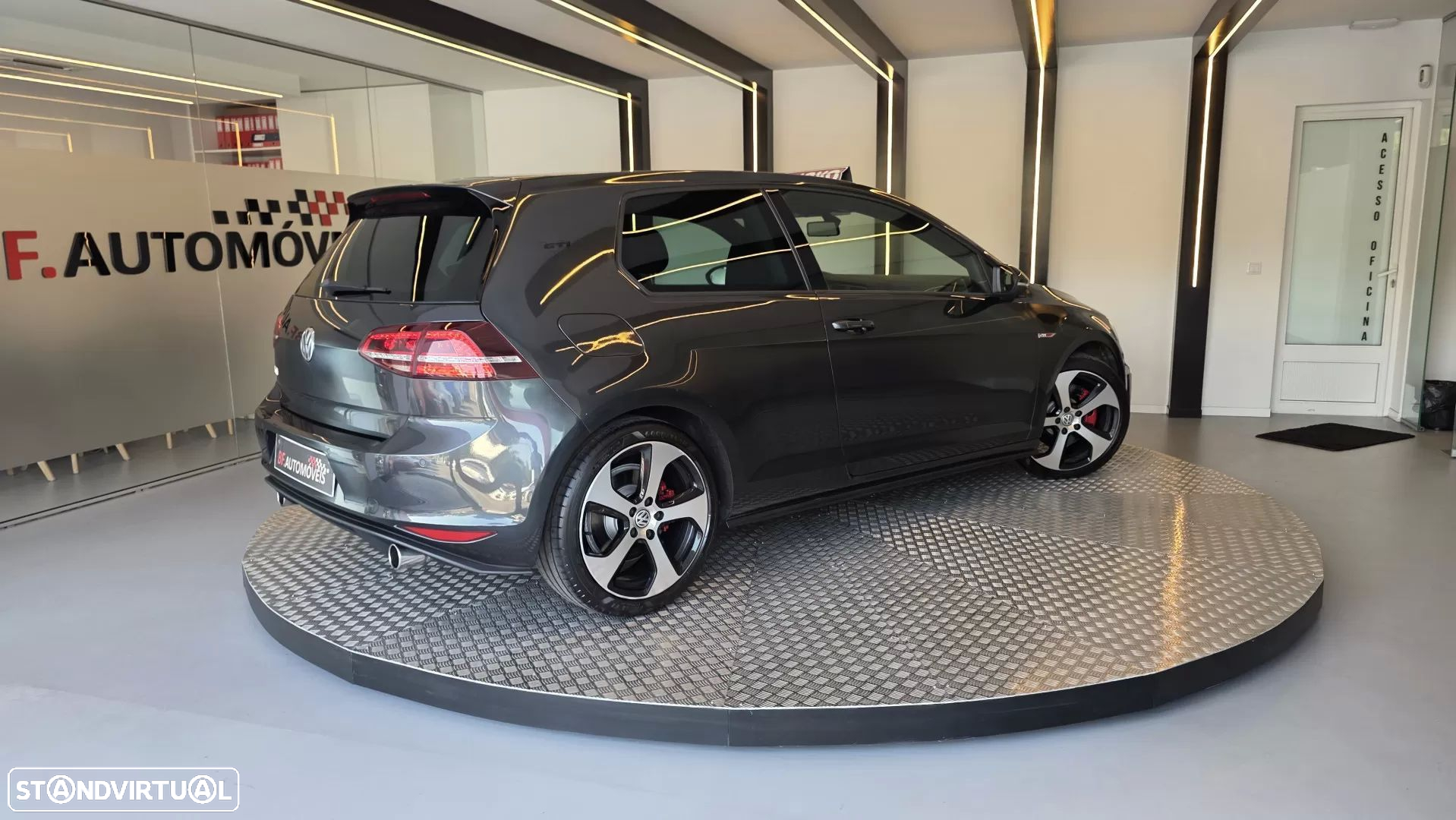 VW Golf 2.0 TSi GTi - 17