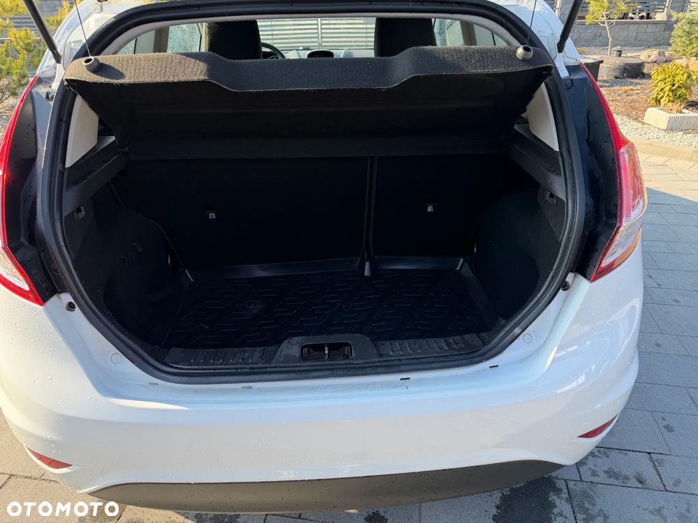 Ford Fiesta 1.0 Celebration - 10