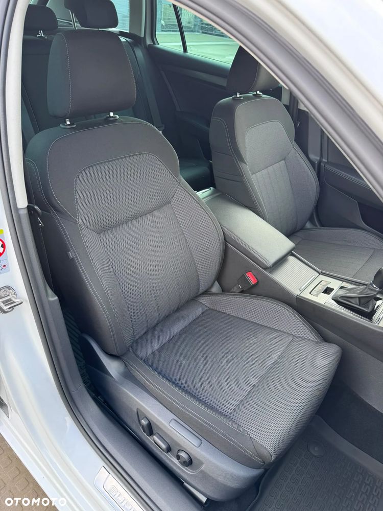 Skoda Superb 2.0 TDI SCR Style DSG - 34