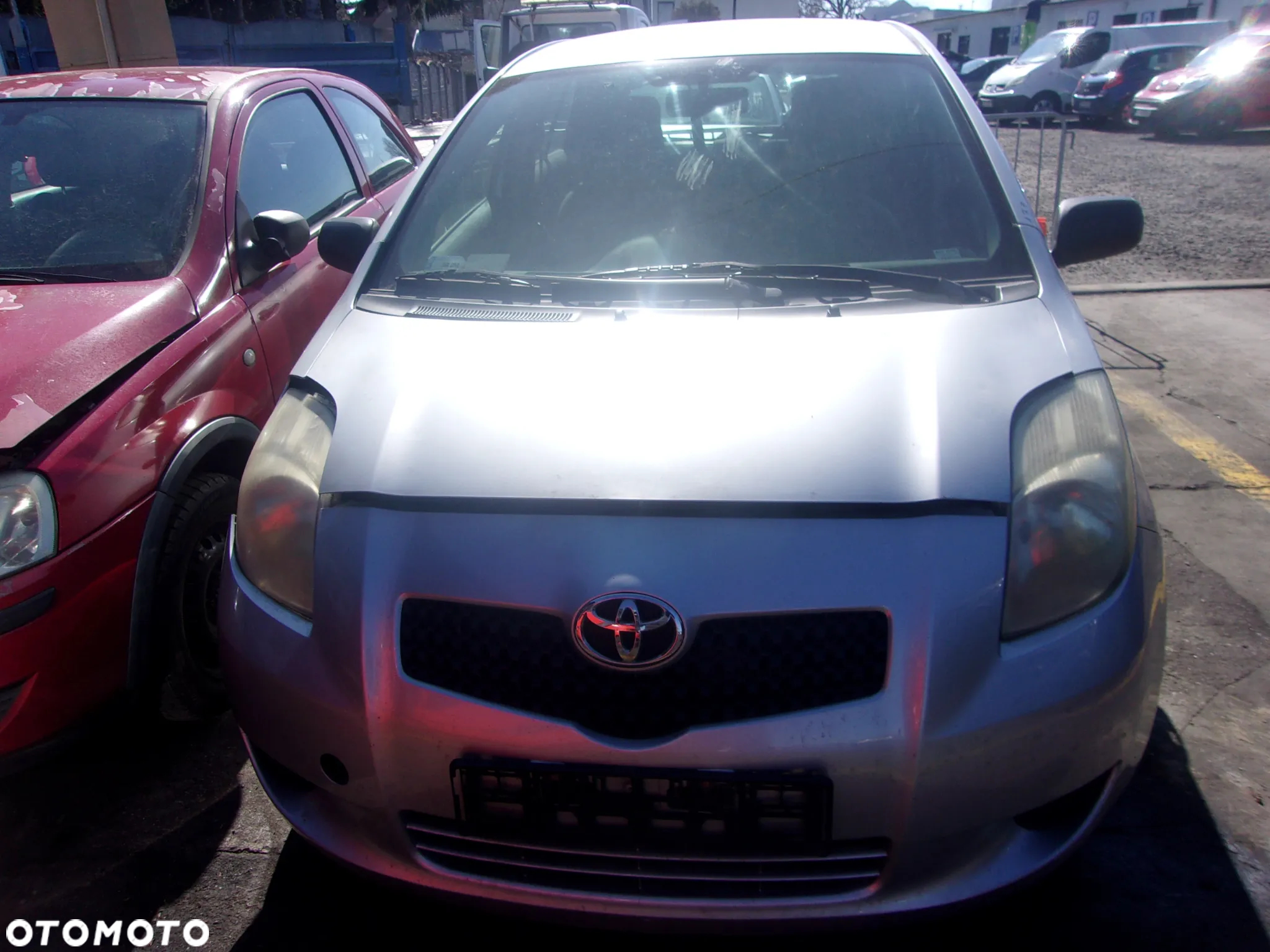 ZDERZAK PRZÓD TOYOTA YARIS II 2 - 2
