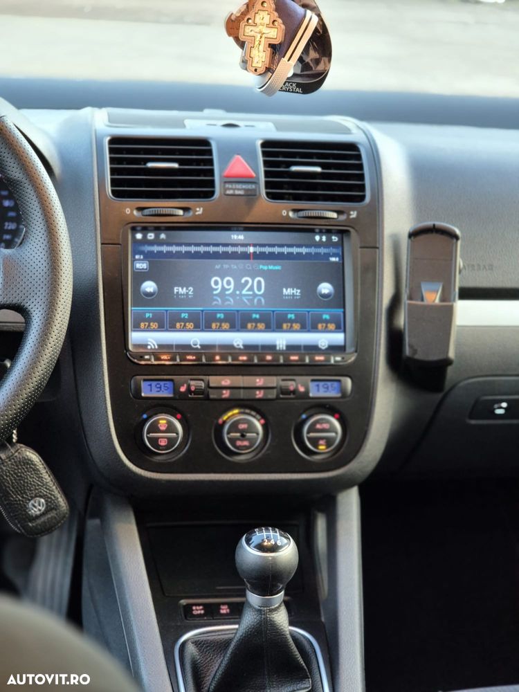 Volkswagen Golf 2.0 TDI Comfortline - 10