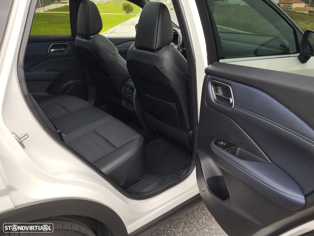 Nissan Qashqai 1.3 DIG-T MHEV Premiere Edition - 21