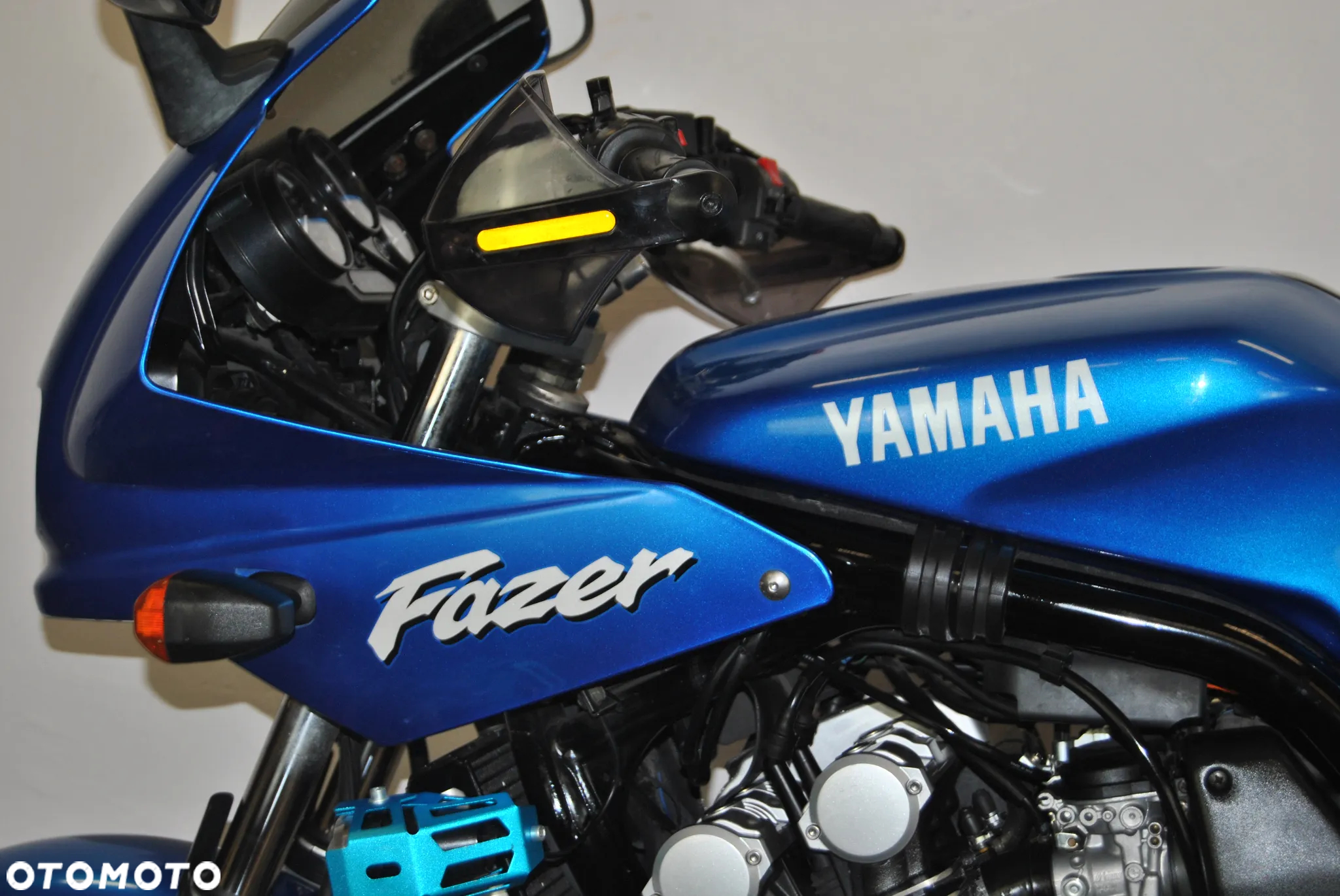 Yamaha FZS - 4