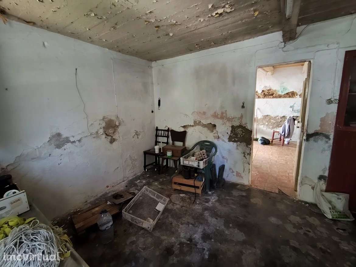 Casa Tradicional para Renovação em Crato e Mártires - Grande imagem: 3/13