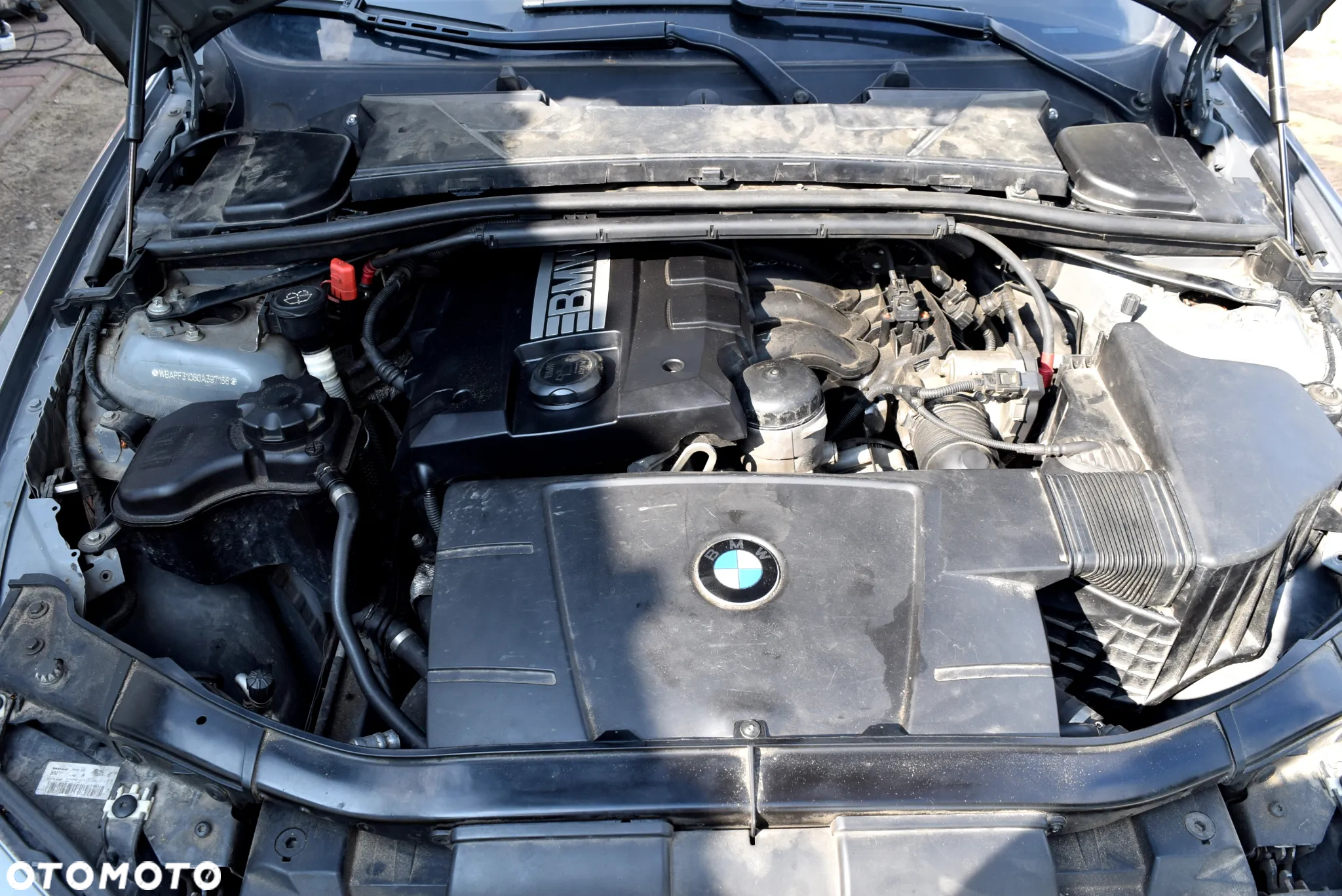 BMW Seria 3 316i - 24