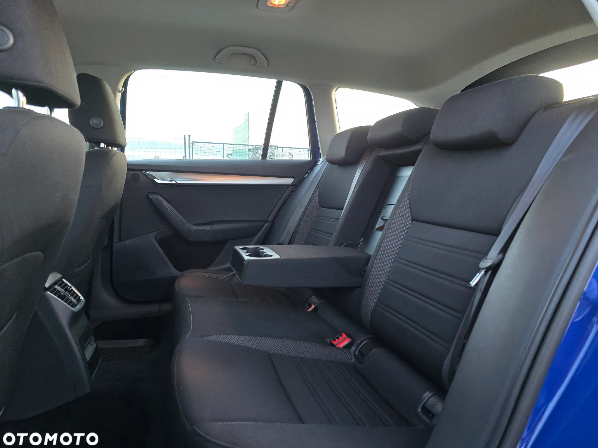 Skoda Octavia 2.0 TDI Ambition DSG - 27