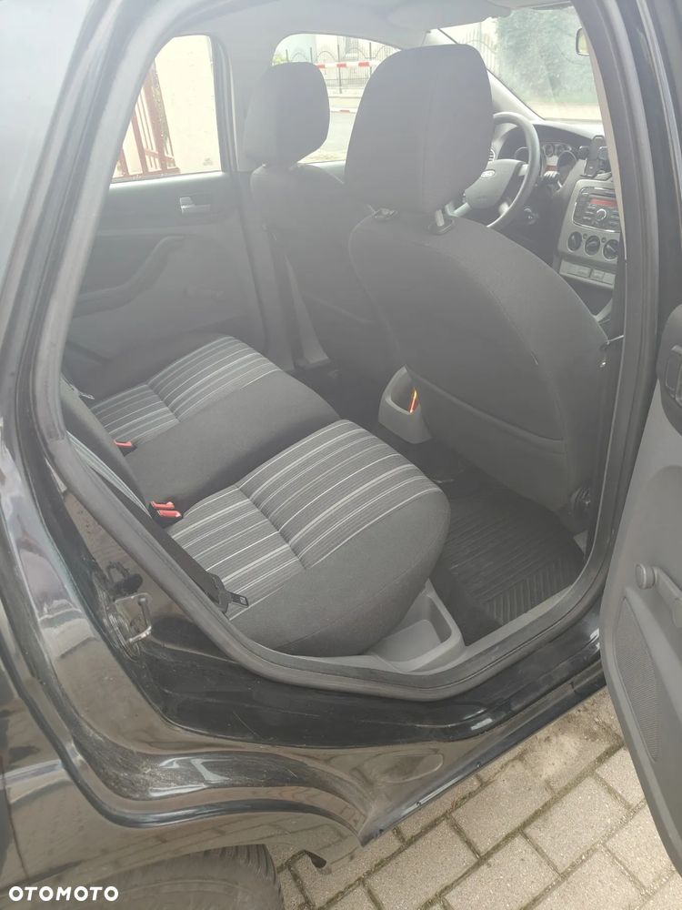 Ford Focus - 4