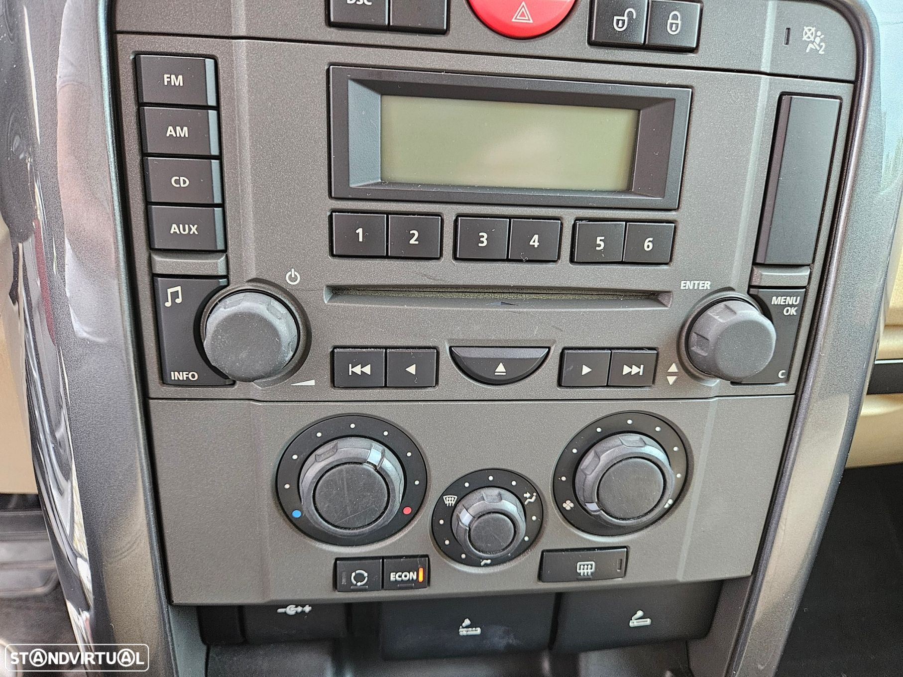 Land Rover Discovery - 36