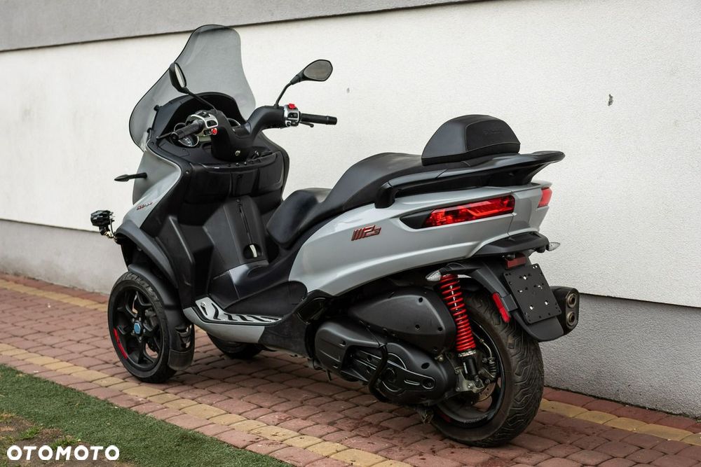 Piaggio MP-3 - 5