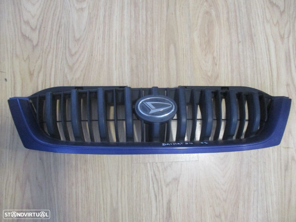 Grelha Frontal Simbolo Daihatsu Terios - 2