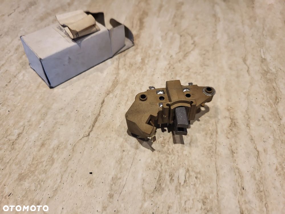 REGULATOR NAPIĘCIA DAEWOO TICO  10138 ZE SZCZOTKAMI DO ALTERNATORA DAEWOO TICO 1996-2001 - 1