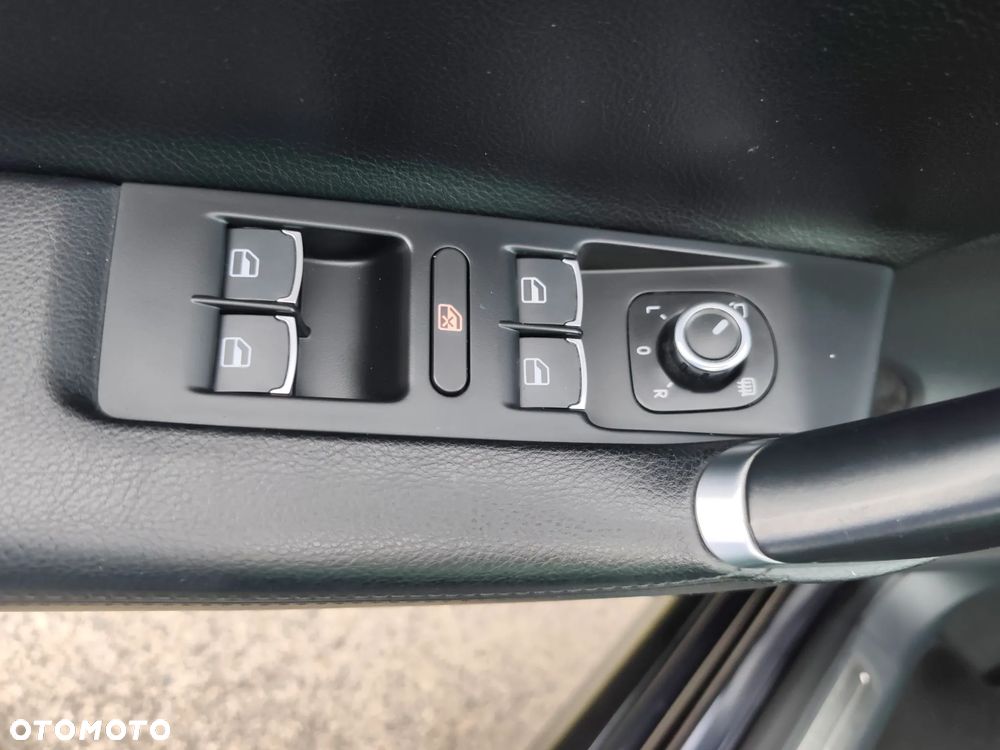 Volkswagen Passat 2.0 TDI DPF DSG 4Motion Highline - 22