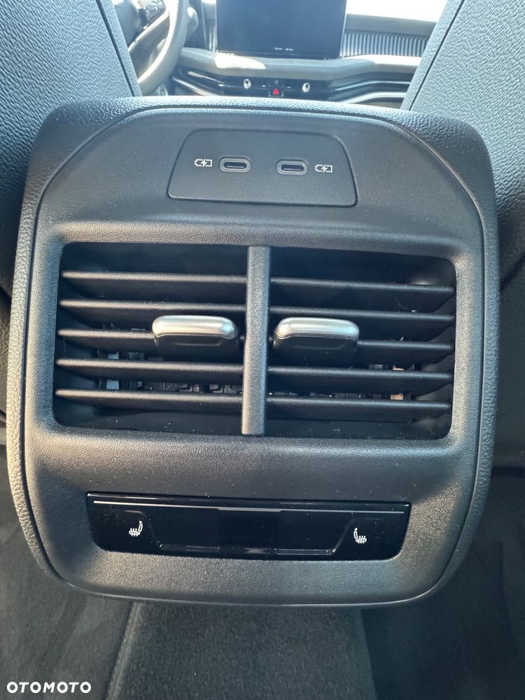 Skoda Superb 2.0 TSI Sportline DSG - 16