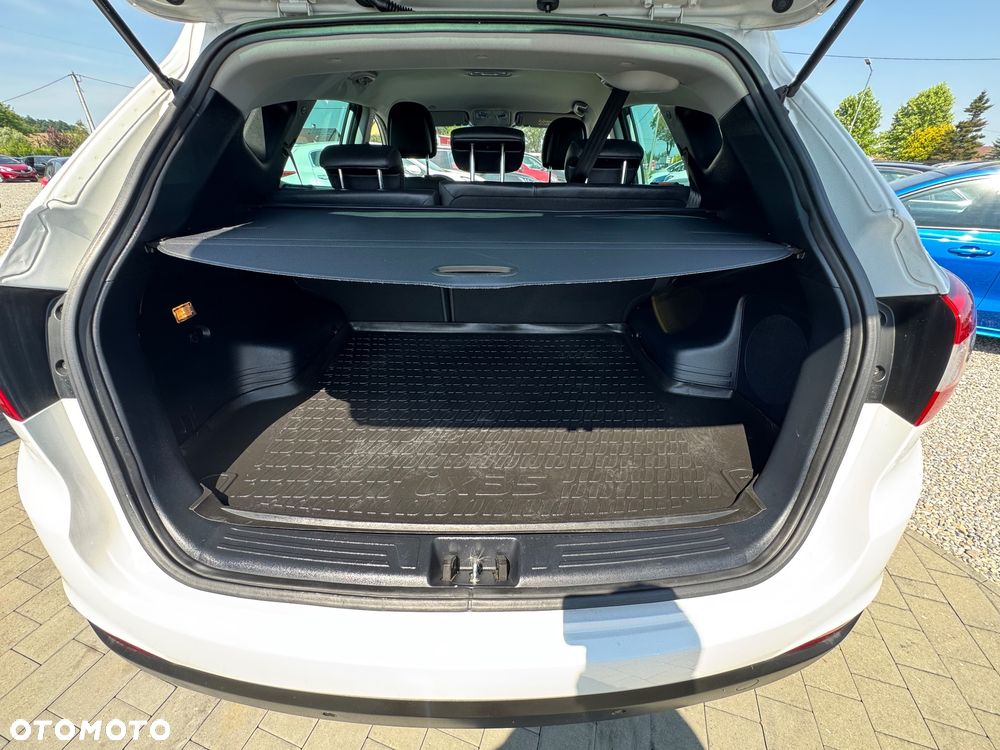 Hyundai ix35 1.6 2WD Fifa World Cup Edition - 17