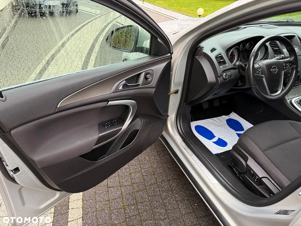 Opel Insignia 1.6 Design Edition - 18