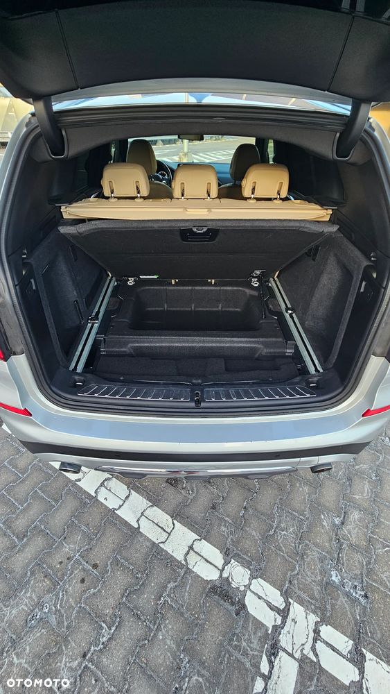 BMW X3 xDrive30i Luxury Line - 26