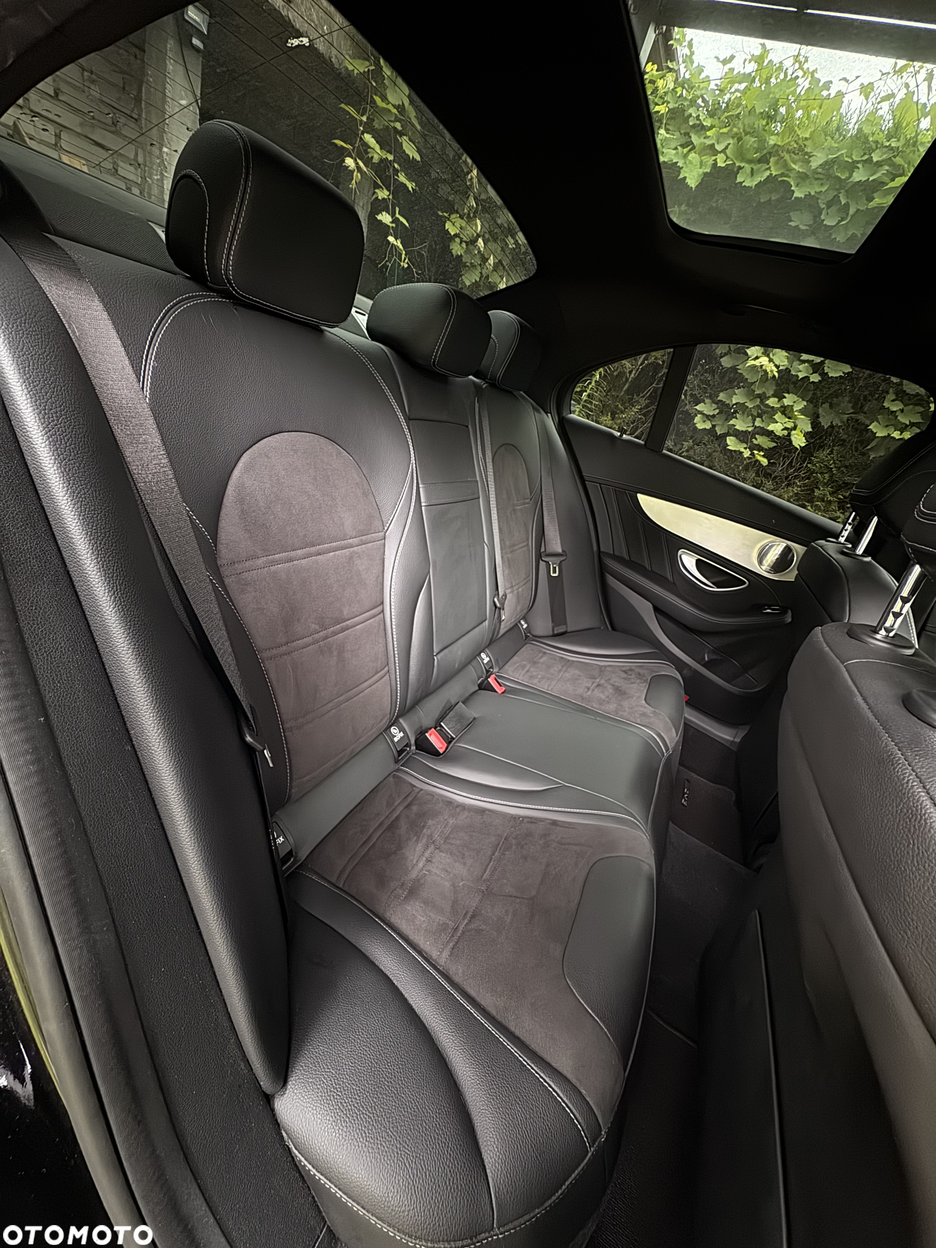 Mercedes-Benz Klasa C 63 AMG 9G - 14