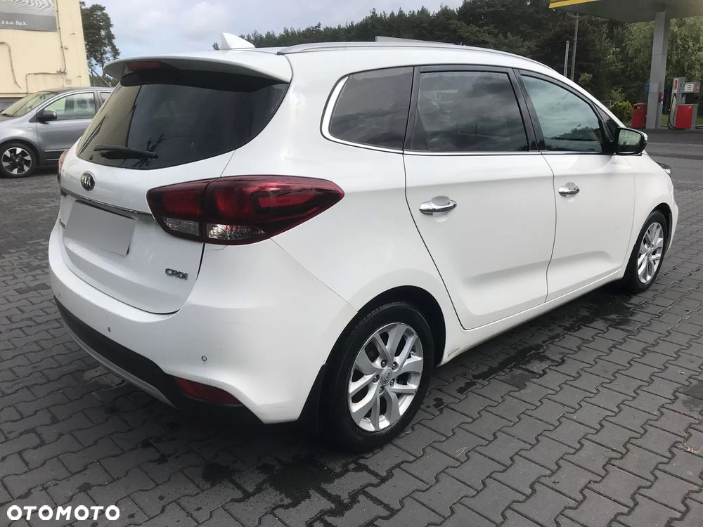 Kia Carens 1.7 CRDi L DCT - 5